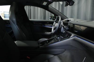 2025 Porsche Panamera 4