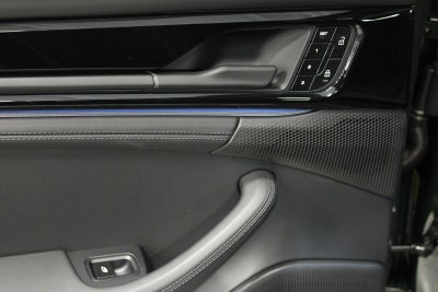 2025 Porsche Panamera 4