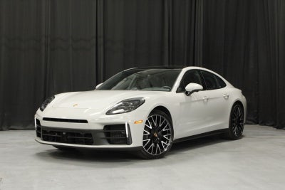2025 Porsche Panamera 4