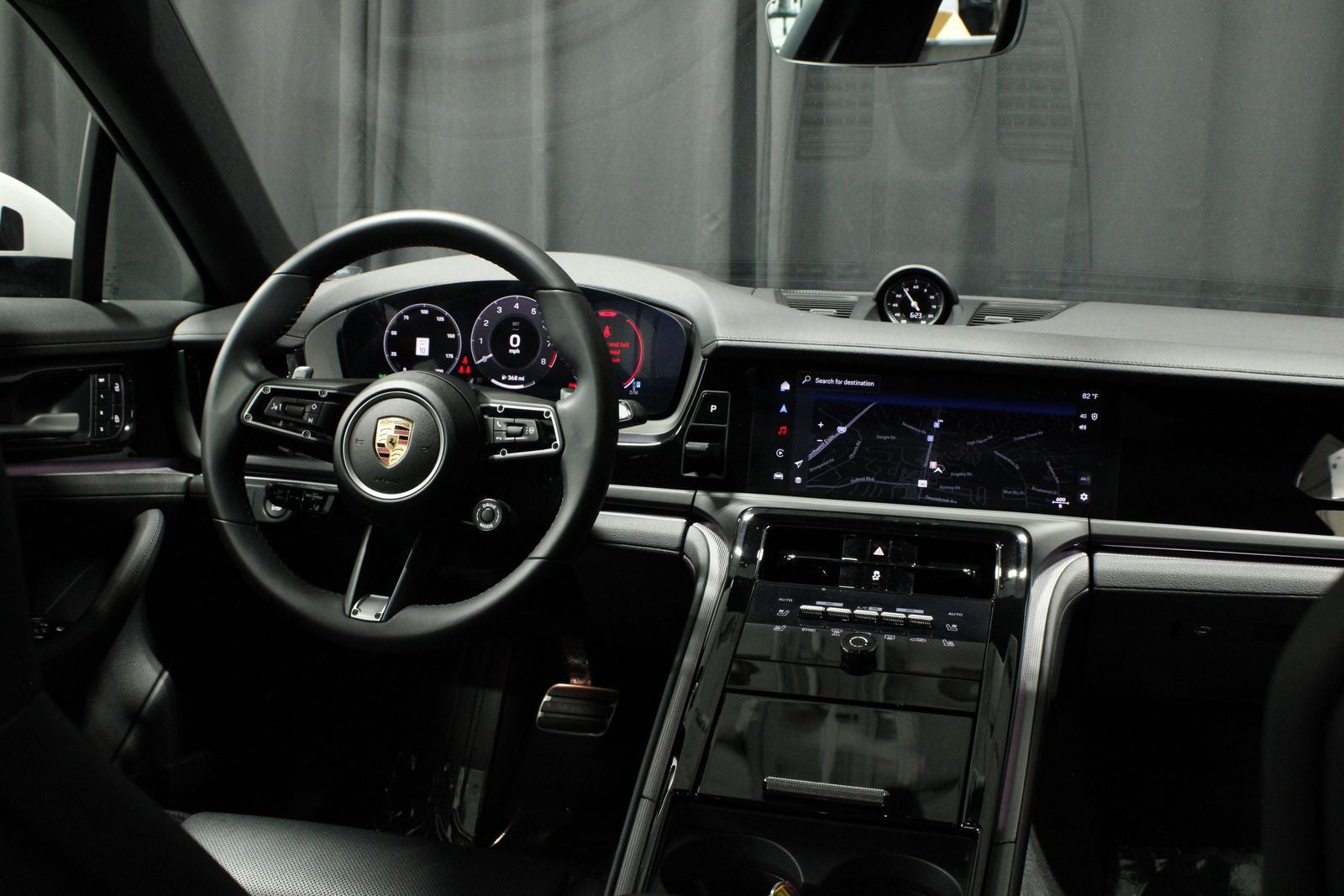 2025 Porsche Panamera 4