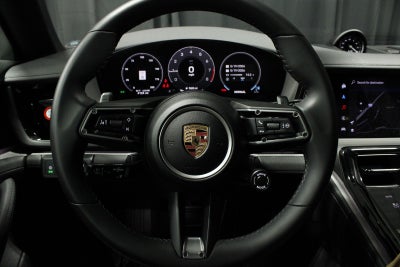 2025 Porsche Panamera 4