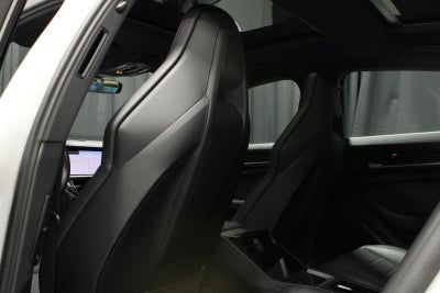 2025 Porsche Panamera 4