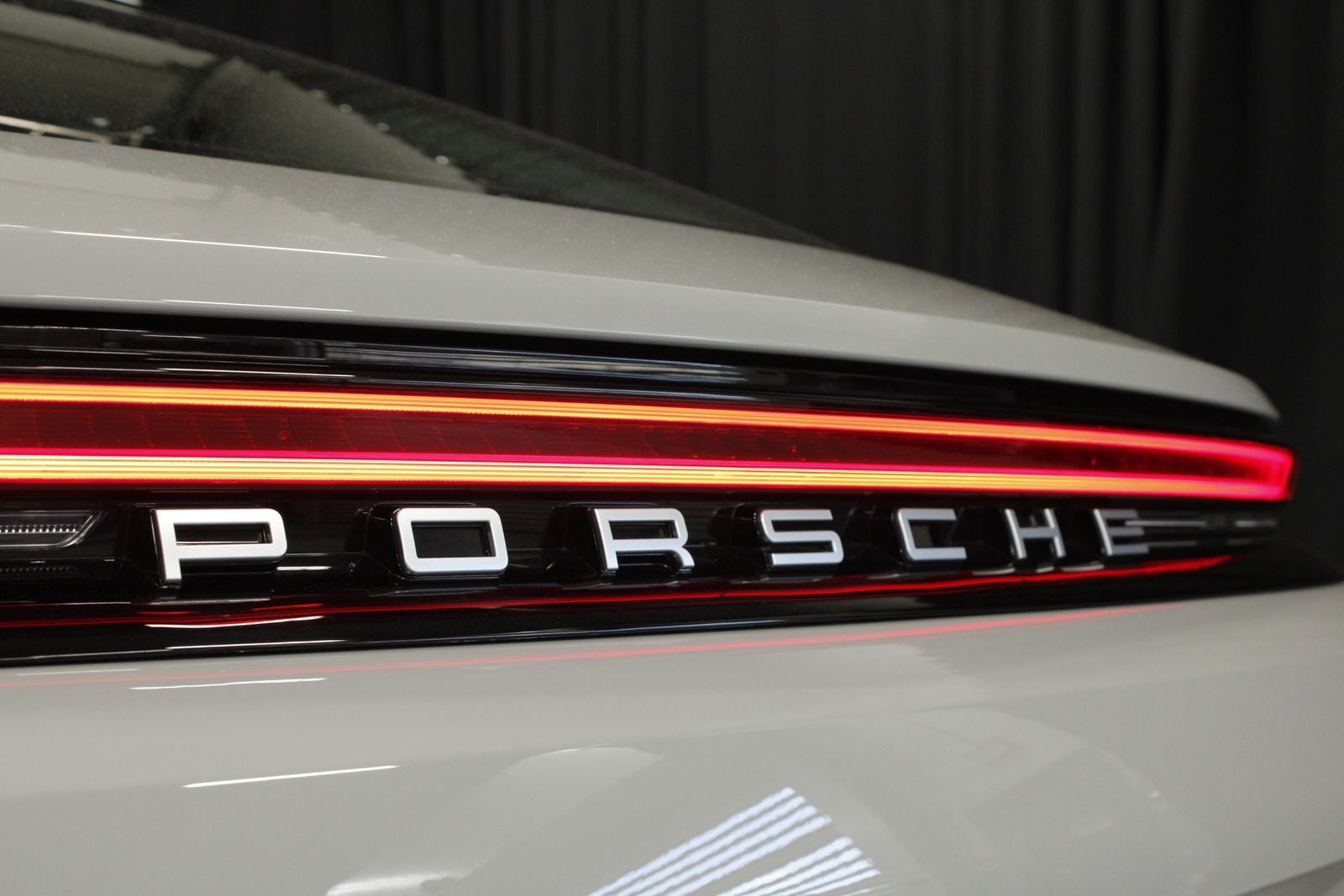 2025 Porsche Panamera 4