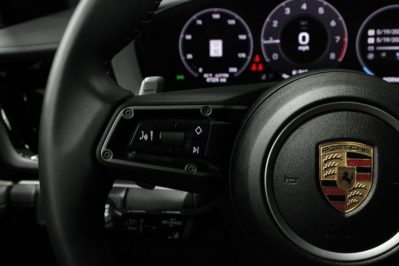 2025 Porsche Panamera 4