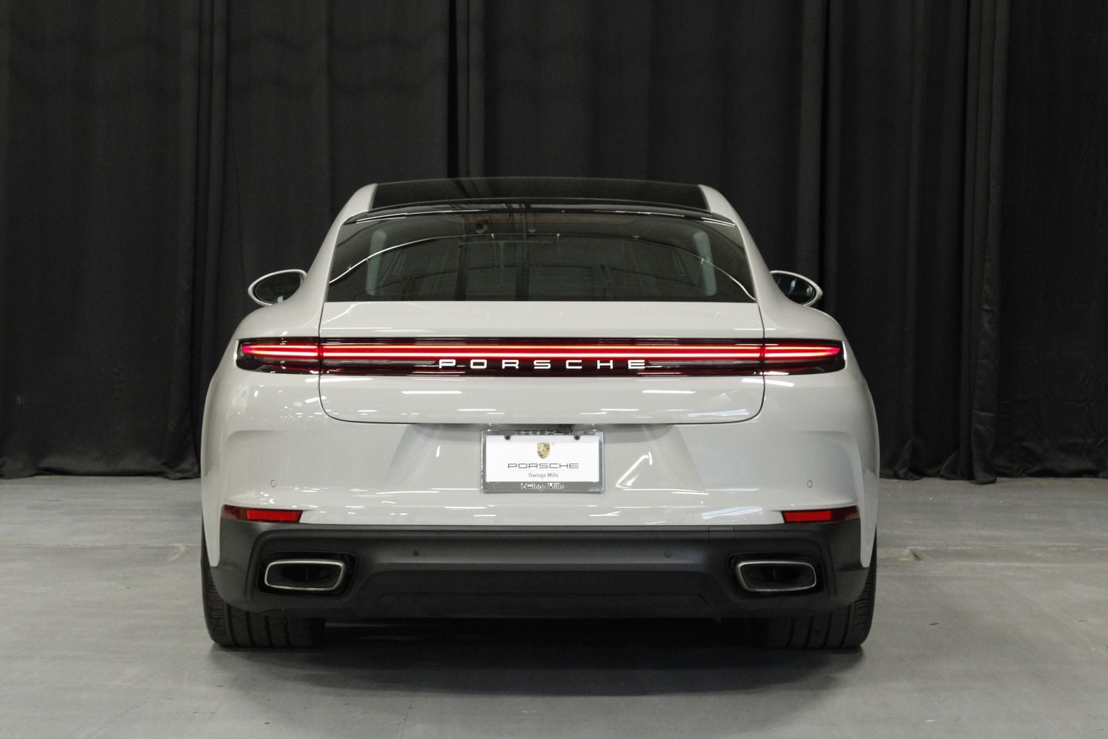 2025 Porsche Panamera 4
