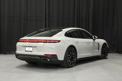 2025 Porsche Panamera 4