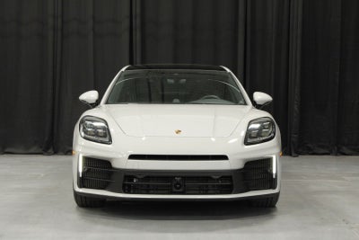 2025 Porsche Panamera 4