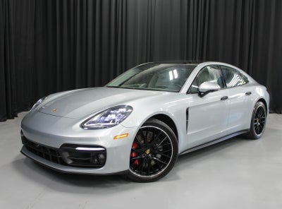 2022 Porsche Panamera 4S