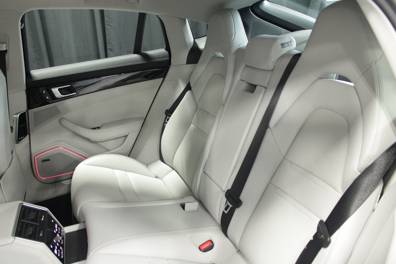 2022 Porsche Panamera 4S