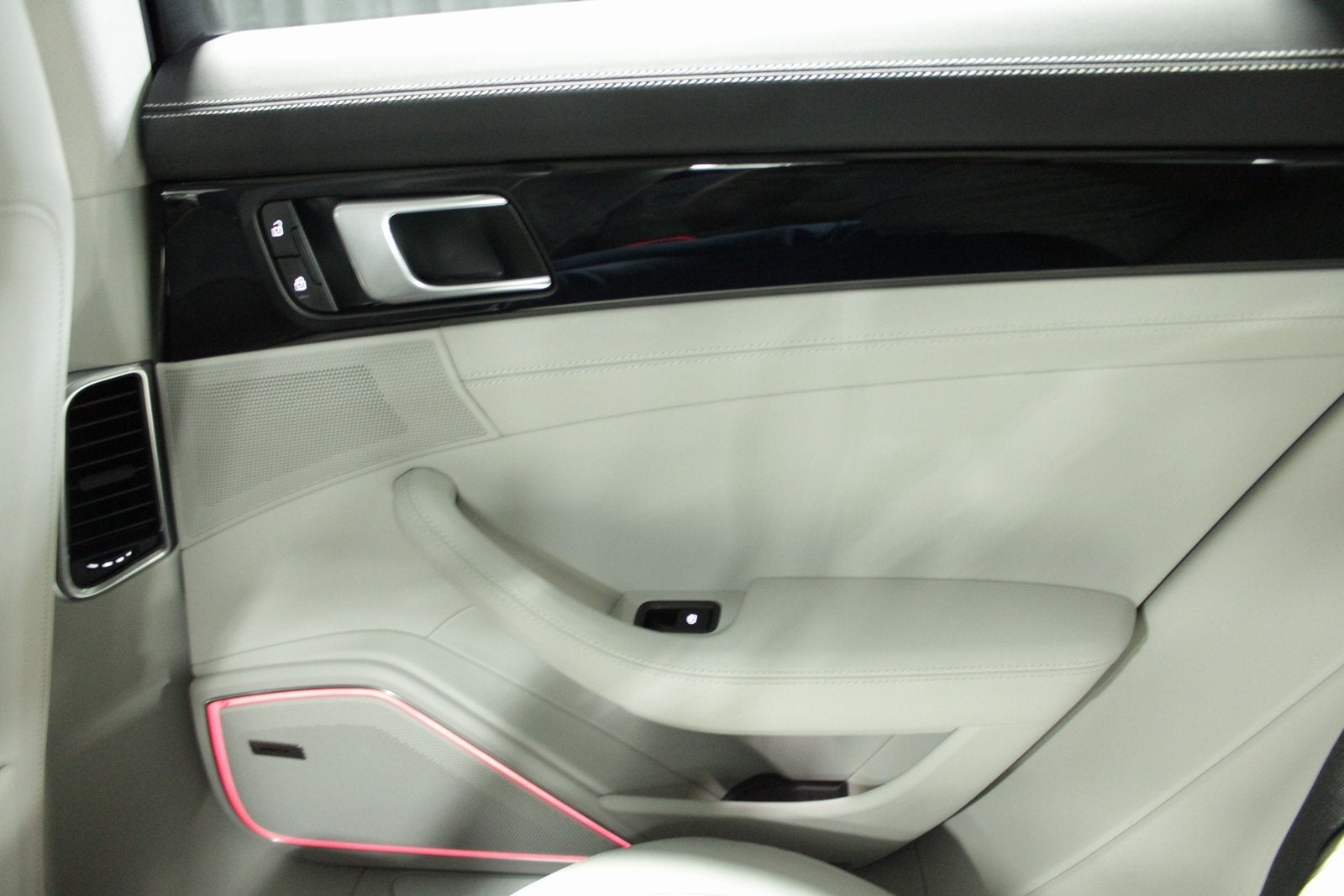 2022 Porsche Panamera 4S