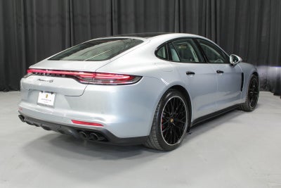 2022 Porsche Panamera 4S