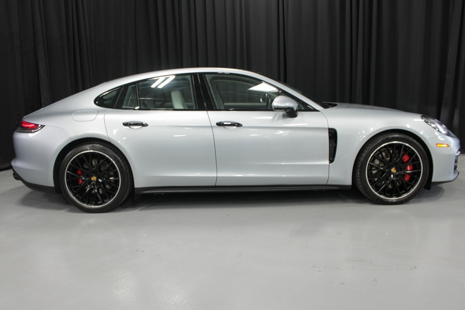 2022 Porsche Panamera 4S