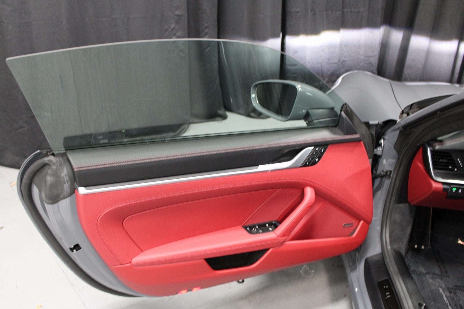 2026 Porsche 911 Carrera 4 GTS