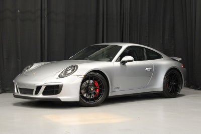 2018 Porsche 911 Carrera GTS