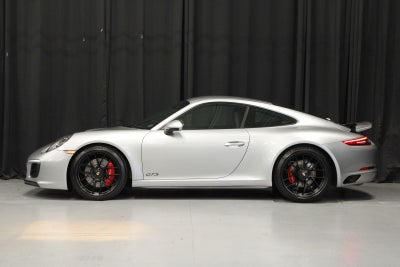 2018 Porsche 911 Carrera GTS