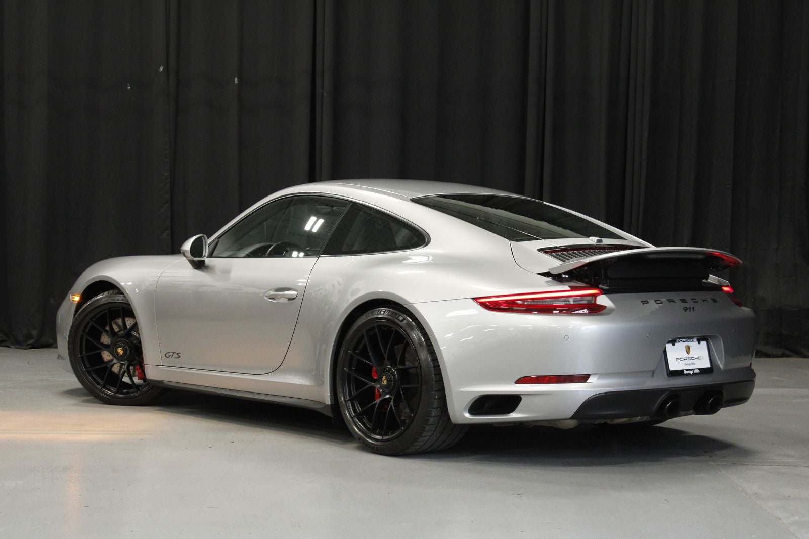 2018 Porsche 911 Carrera GTS