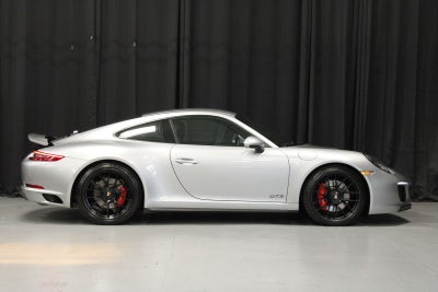 2018 Porsche 911 Carrera GTS