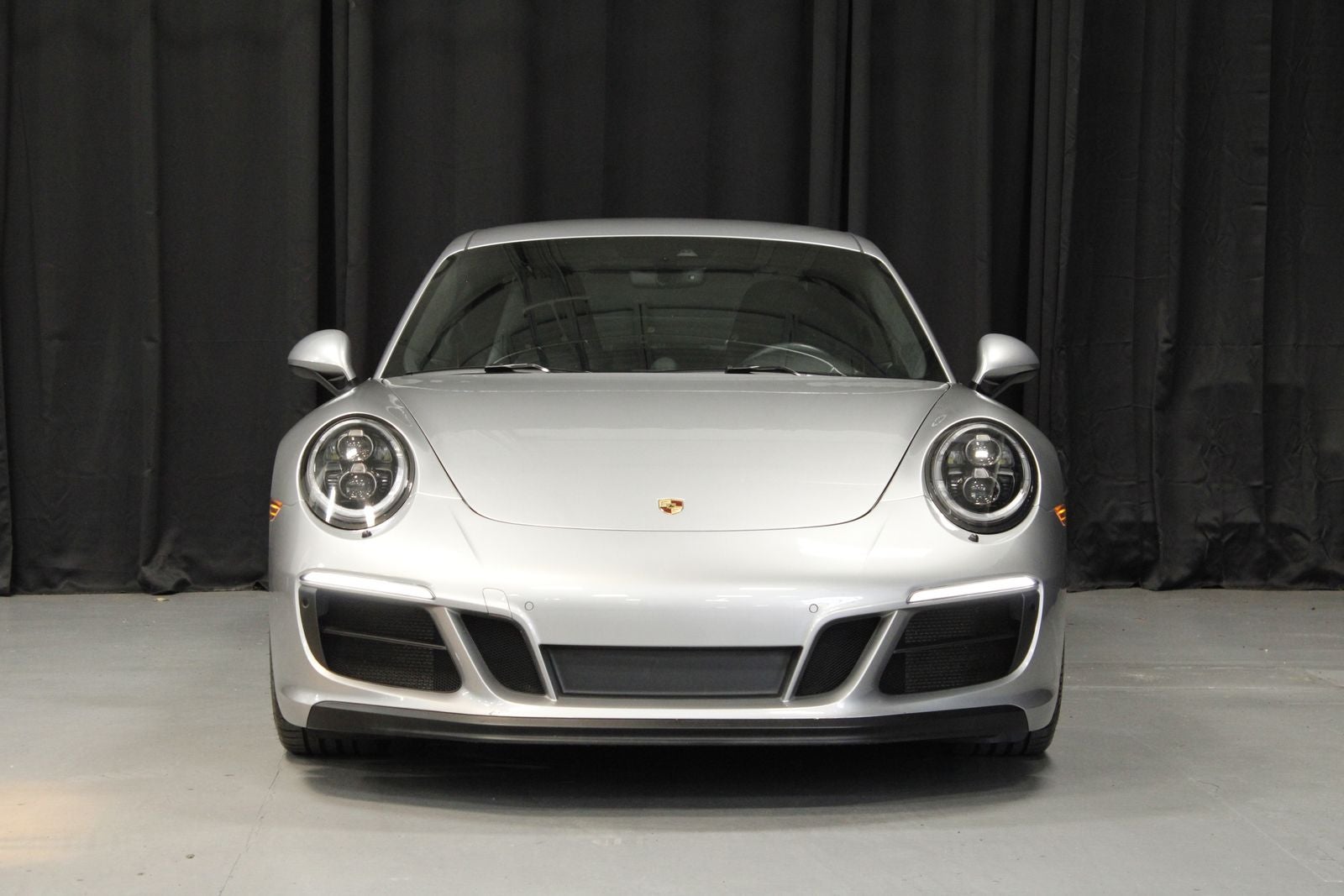 2018 Porsche 911 Carrera GTS