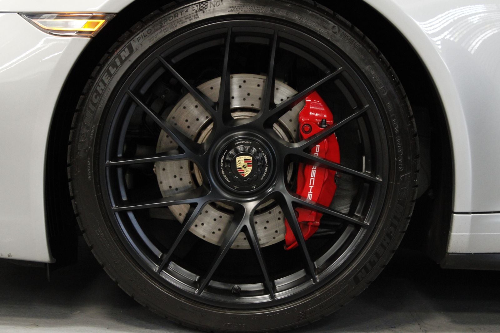 2018 Porsche 911 Carrera GTS