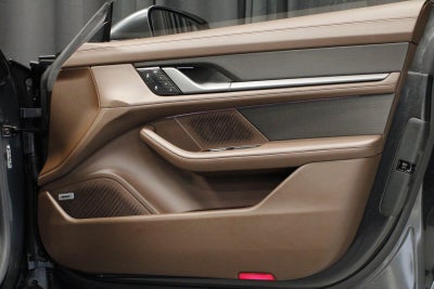 2022 Porsche Taycan Taycan Turbo S