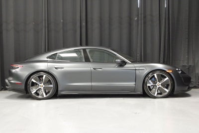 2022 Porsche Taycan Taycan Turbo S