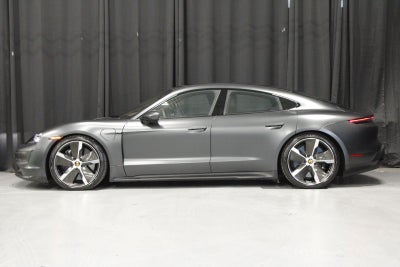 2022 Porsche Taycan Taycan Turbo S