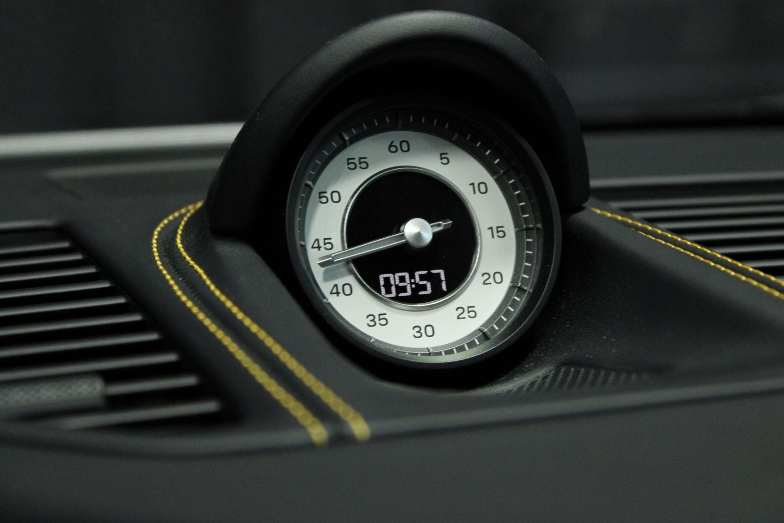 2025 Porsche 911 Turbo S