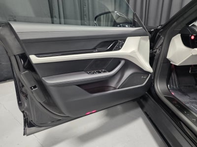 2026 Porsche Taycan GTS