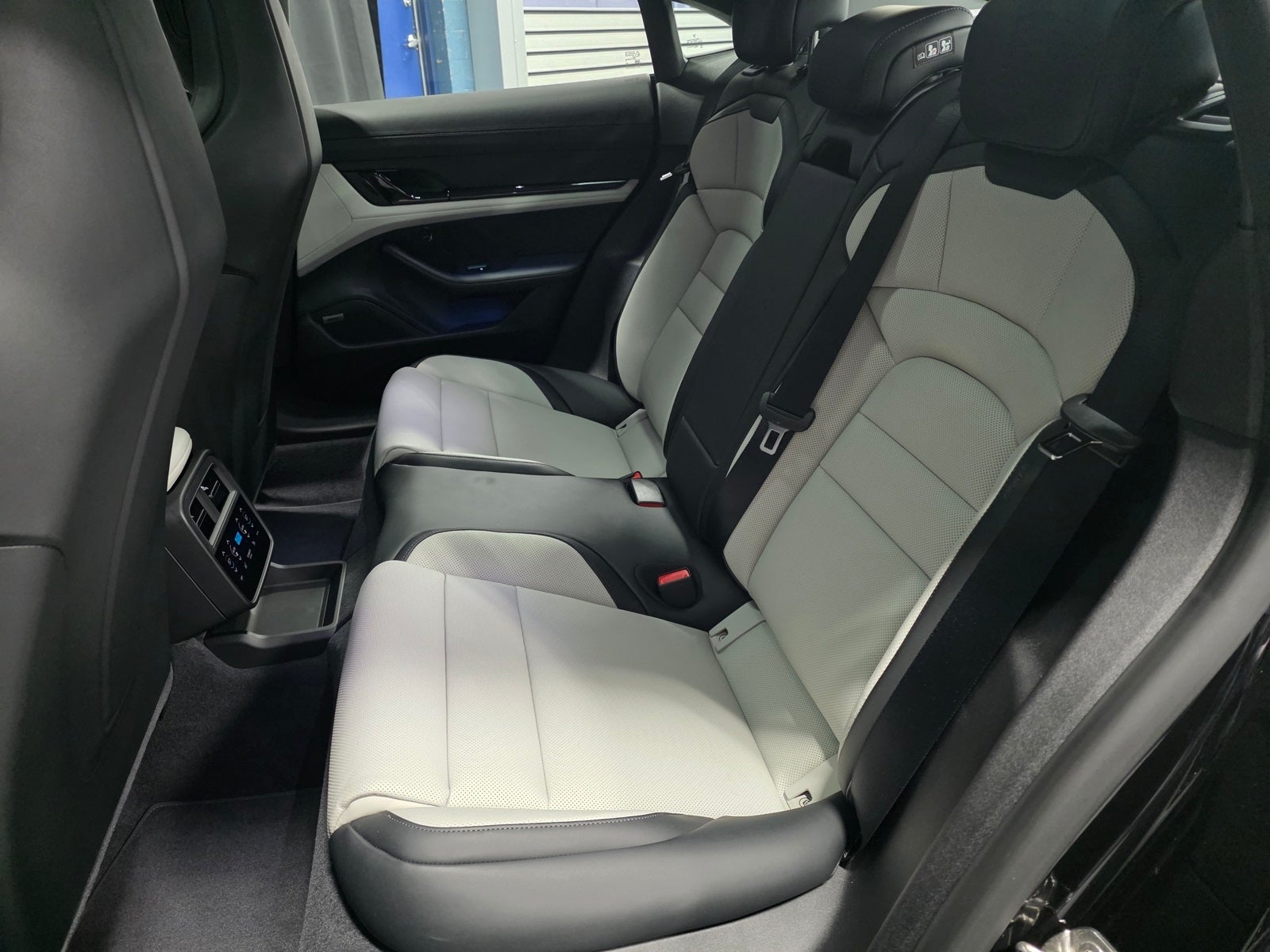 2026 Porsche Taycan GTS