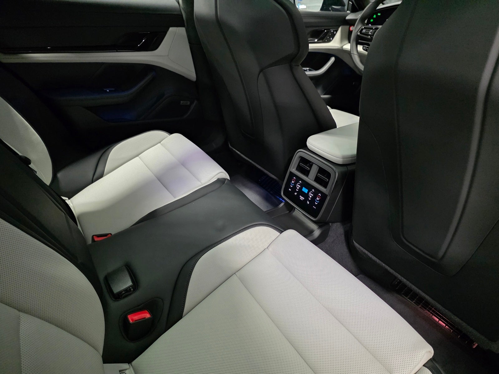 2026 Porsche Taycan GTS