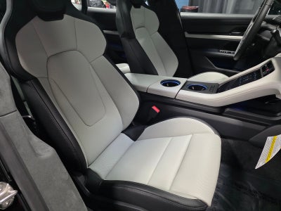 2026 Porsche Taycan GTS