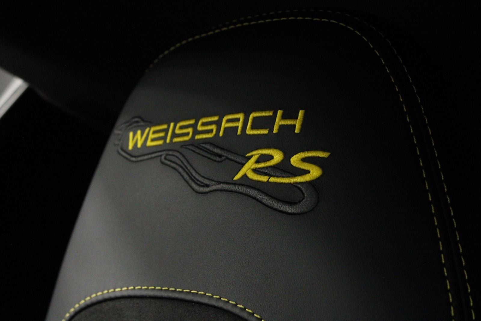 2024 Porsche 718 718 Cayman GT4 RS