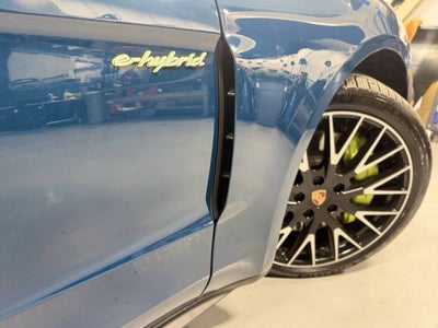 2026 Porsche Panamera E-Hybrid 4