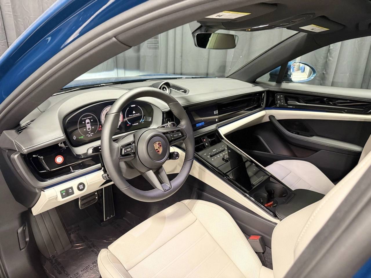 2026 Porsche Panamera E-Hybrid 4