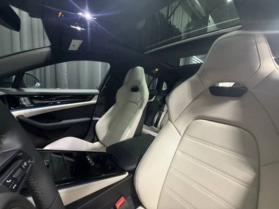 2026 Porsche Panamera E-Hybrid 4