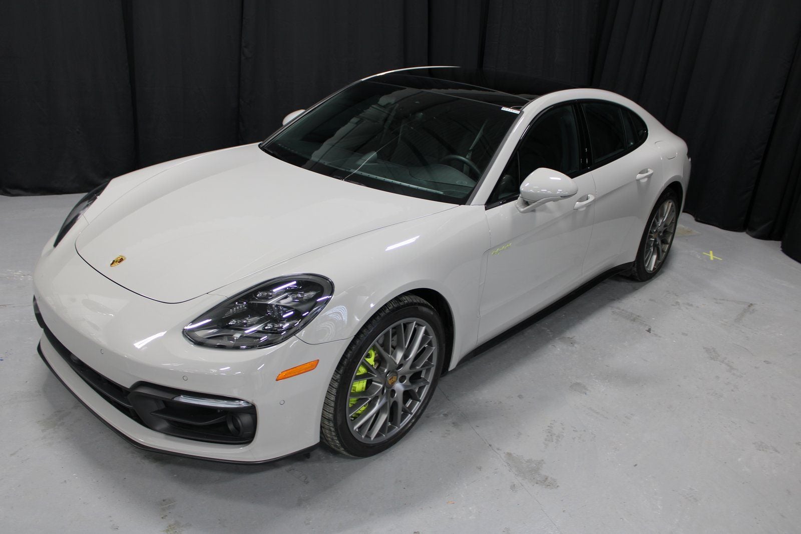 2023 Porsche Panamera E-Hybrid 4S