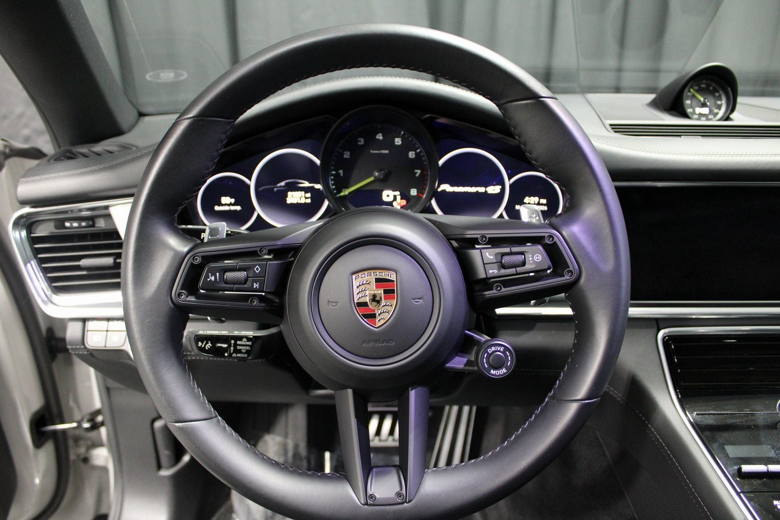 2023 Porsche Panamera E-Hybrid 4S