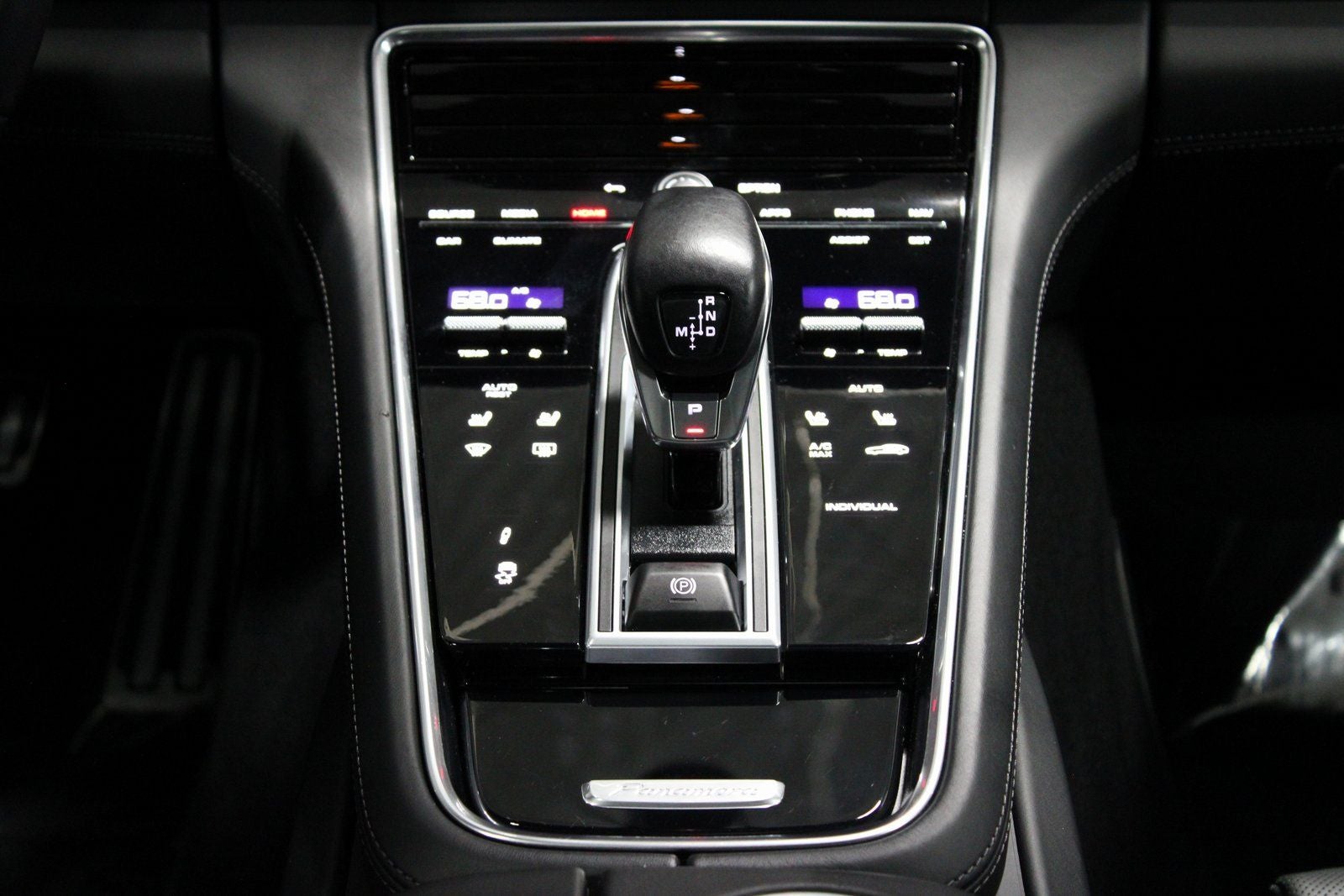 2023 Porsche Panamera E-Hybrid 4S