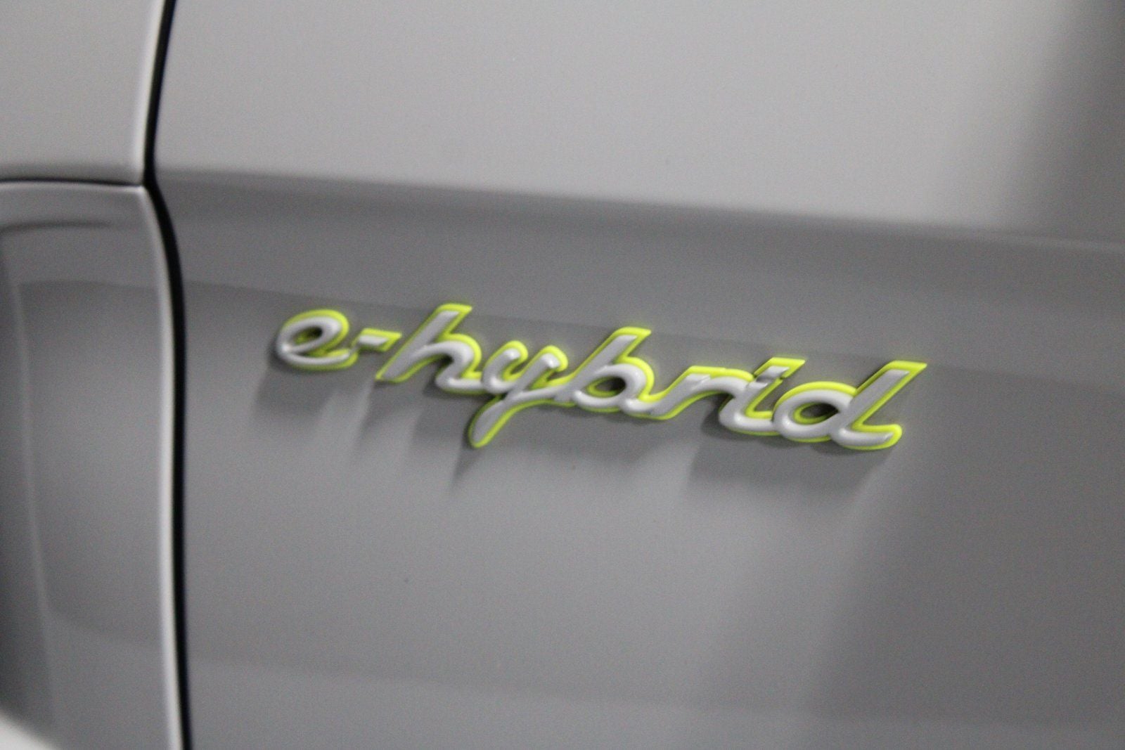 2023 Porsche Panamera E-Hybrid 4S