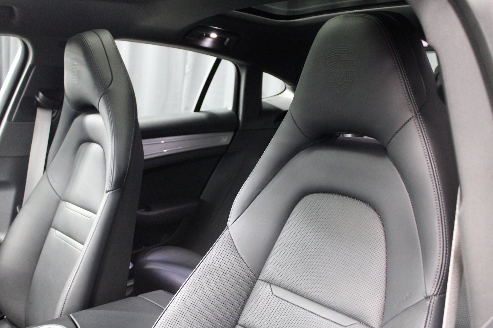 2023 Porsche Panamera E-Hybrid 4S