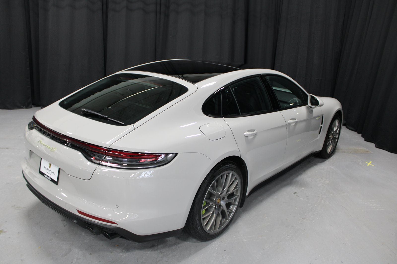 2023 Porsche Panamera E-Hybrid 4S