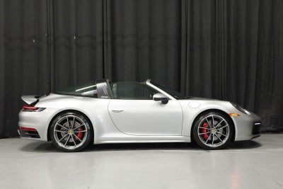 2022 Porsche 911 Targa 4S