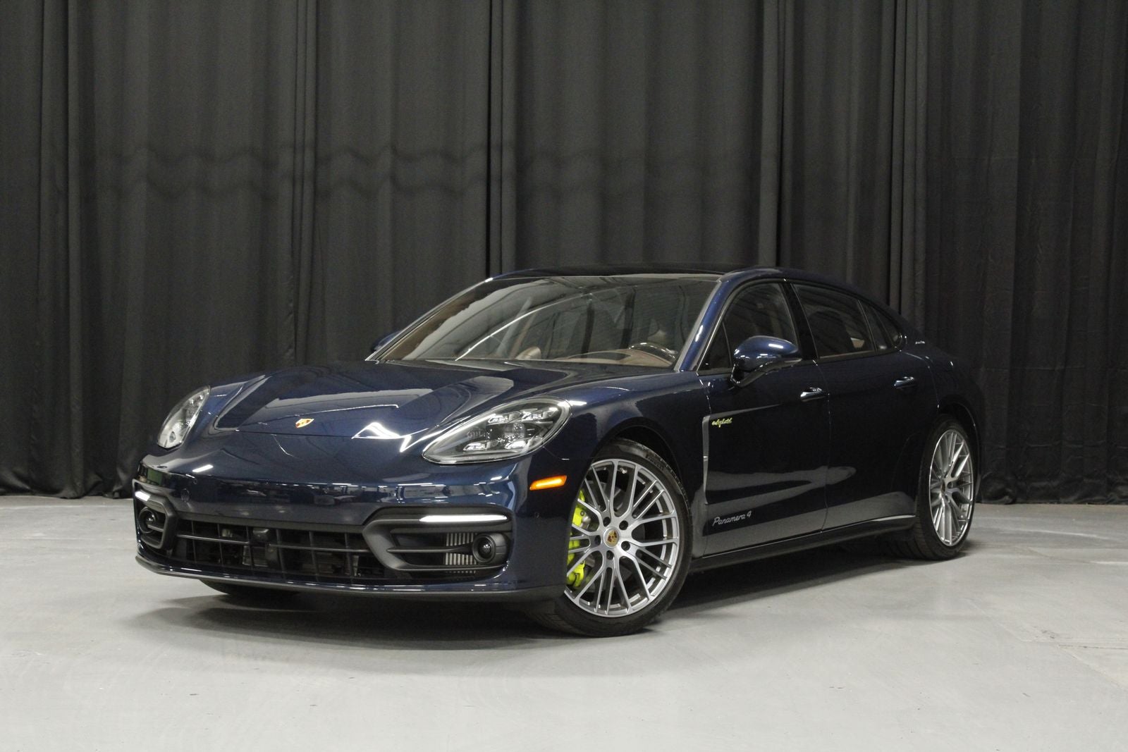 2023 Porsche Panamera 4 E-Hybrid Executive