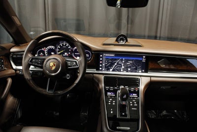 2023 Porsche Panamera 4 E-Hybrid Executive