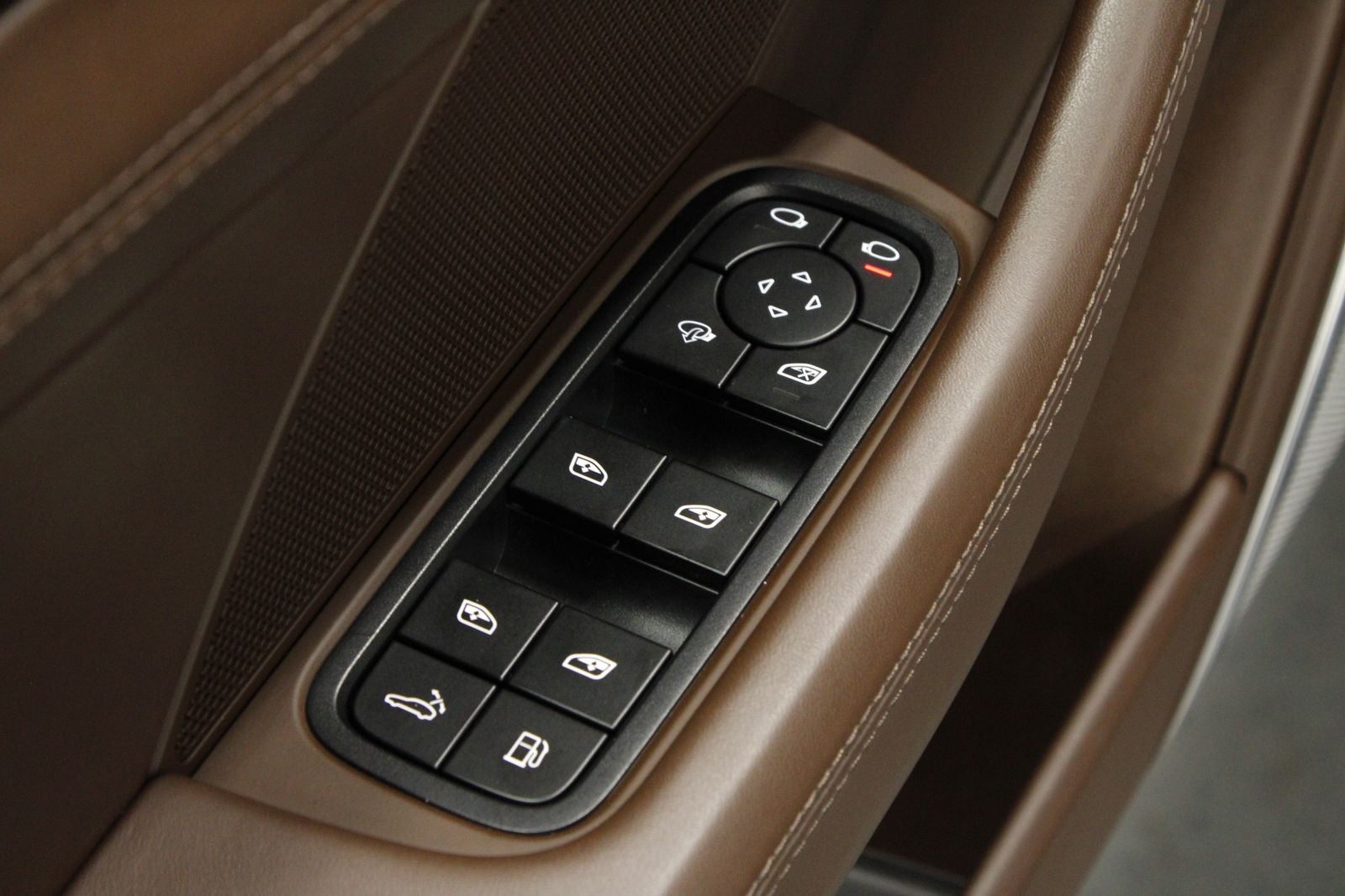 2023 Porsche Panamera 4 E-Hybrid Executive