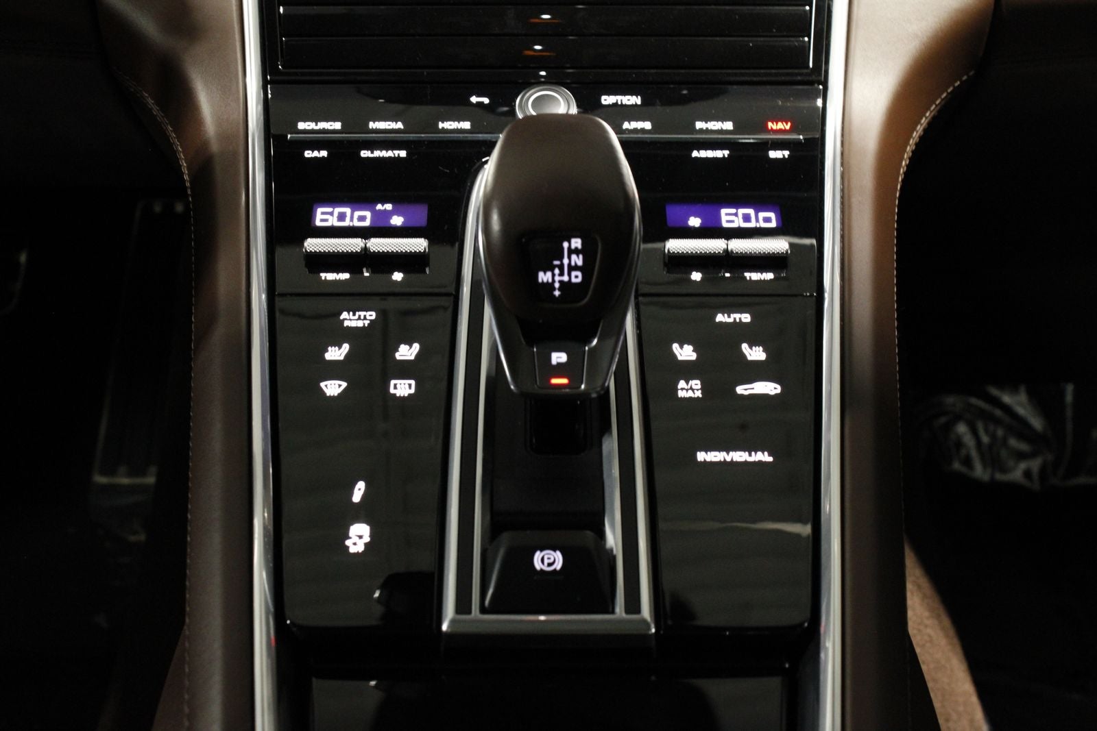 2023 Porsche Panamera 4 E-Hybrid Executive