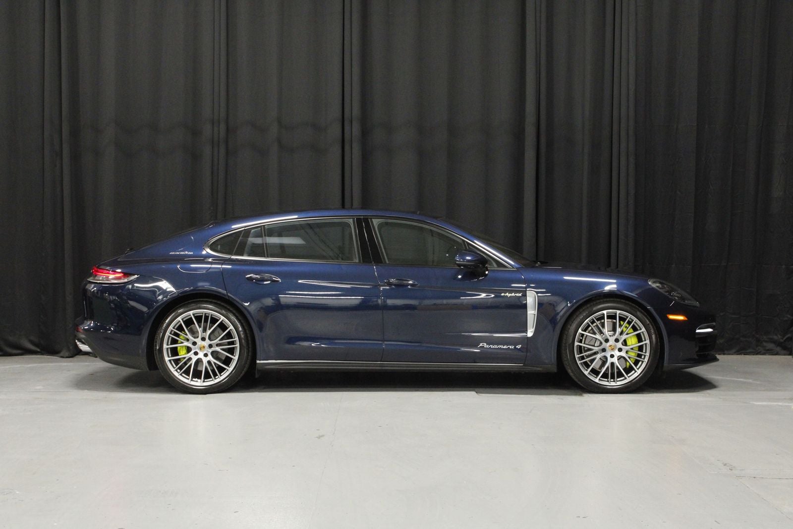 2023 Porsche Panamera 4 E-Hybrid Executive