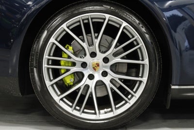2023 Porsche Panamera 4 E-Hybrid Executive