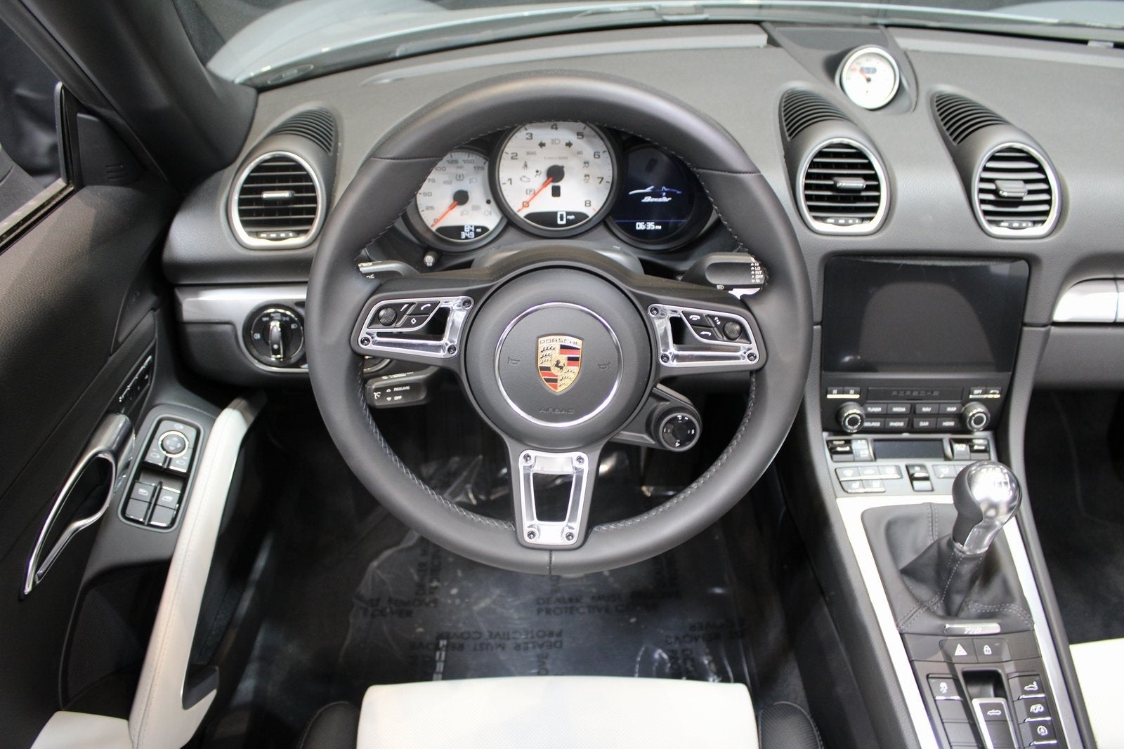 2024 Porsche 718 Boxster Style Edition