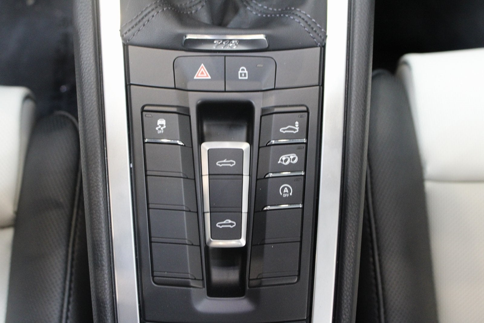 2024 Porsche 718 Boxster Style Edition